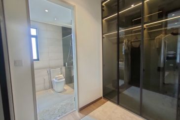 Freehold, Near Plus Highway, Double Storey Semi-D, Bandar Puteri Bangi, Kajang, Selangor