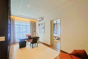 Freehold, Near Plus Highway, Double Storey Semi-D, Bandar Puteri Bangi, Kajang, Selangor