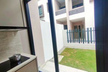 Freehold, Near Plus Highway, Double Storey Semi-D, Bandar Puteri Bangi, Kajang, Selangor