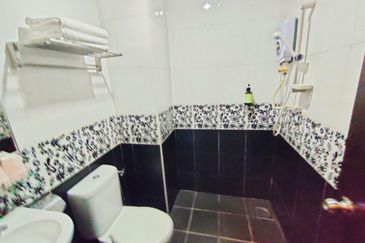 Freehold, 5 Storey Hotel, Kelana Jaya for Sale