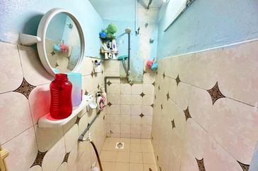 Pangsapuri Putra Raya