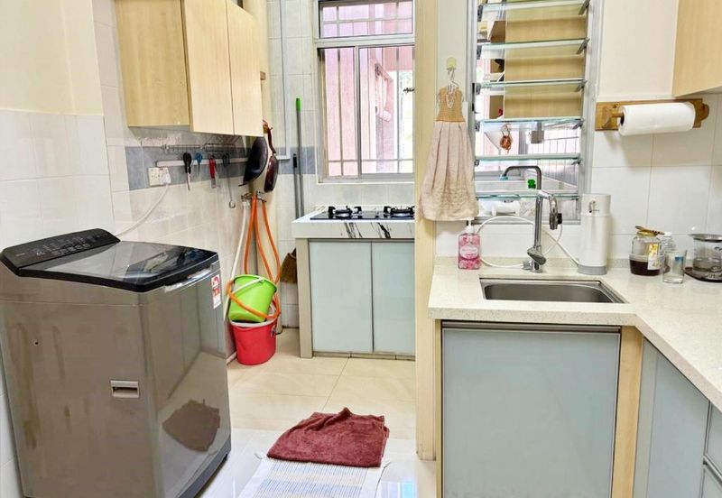 Seri Maya Condominium