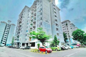 Tasik Heights Apartment