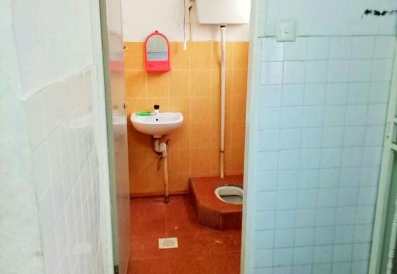 TAMAN BUKIT EMAS (JALAN TAMPIN)