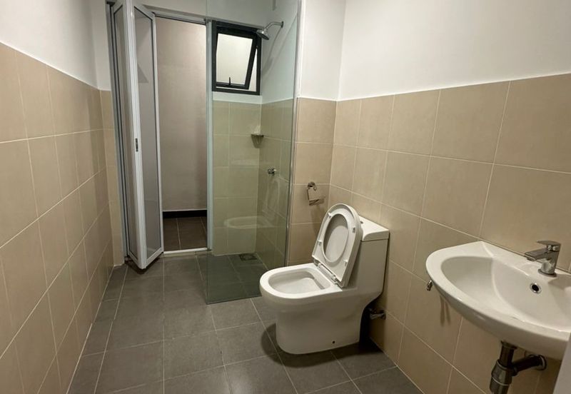 Arena Residences @ Warisan Puteri *