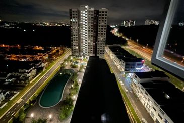 Arena Residences @ Warisan Puteri