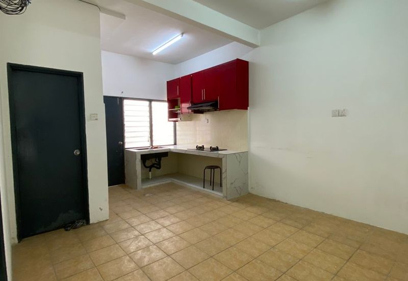 Renovated, Freehold, Double Storey House, Taman Seri Dagang, Banting, Selangor, For Sale