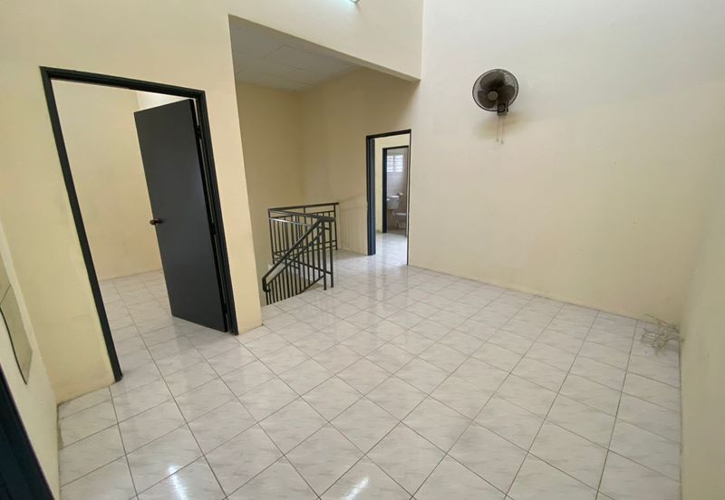 Renovated, Freehold, Double Storey House, Taman Seri Dagang, Banting, Selangor, For Sale