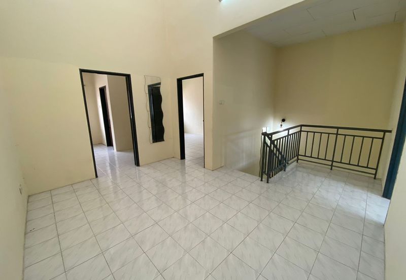 Renovated, Freehold, Double Storey House, Taman Seri Dagang, Banting, Selangor, For Sale