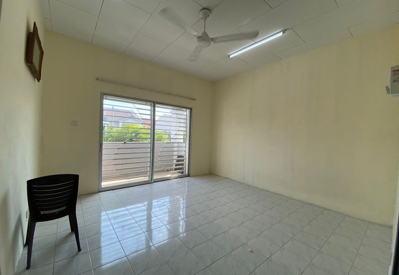 Renovated, Freehold, Double Storey House, Taman Seri Dagang, Banting, Selangor, For Sale