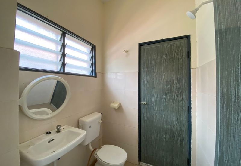 Renovated, Freehold, Double Storey House, Taman Seri Dagang, Banting, Selangor, For Sale