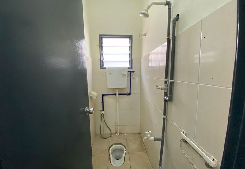 Renovated, Freehold, Double Storey House, Taman Seri Dagang, Banting, Selangor, For Sale