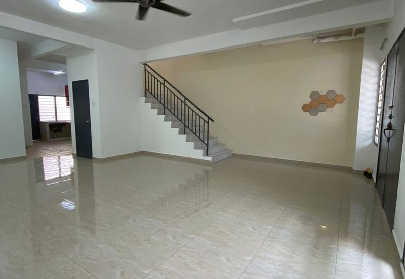 Renovated, Freehold, Double Storey House, Taman Seri Dagang, Banting, Selangor, For Sale