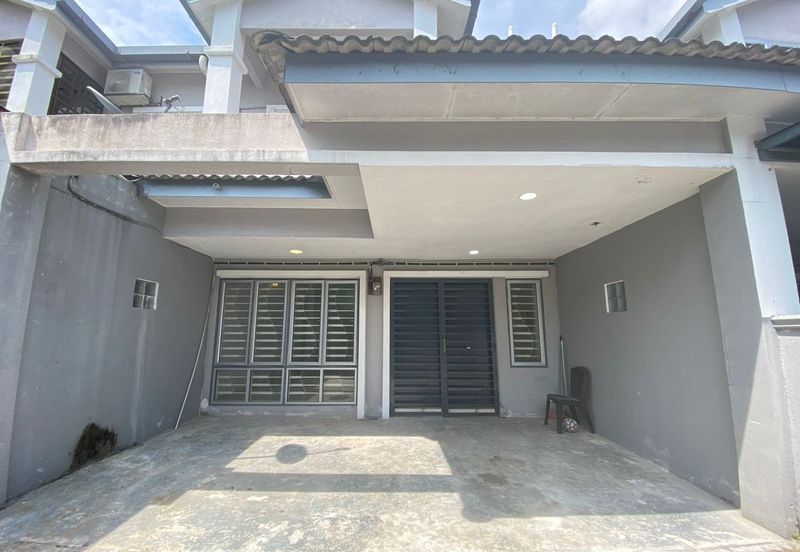 Renovated, Freehold, Double Storey House, Taman Seri Dagang, Banting, Selangor, For Sale