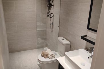 Sri petaling/Salak South10min to MRT