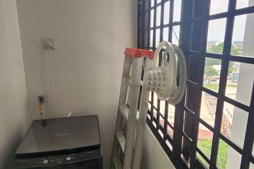 CHENG HEIGHTS CONDOMINIUM