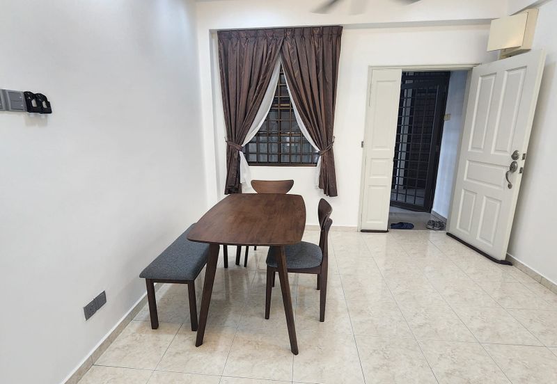 CHENG HEIGHTS CONDOMINIUM