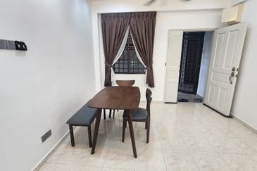 CHENG HEIGHTS CONDOMINIUM