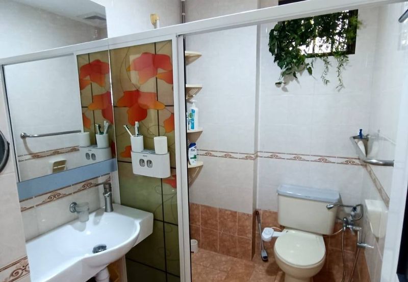 CHENG HEIGHTS CONDOMINIUM