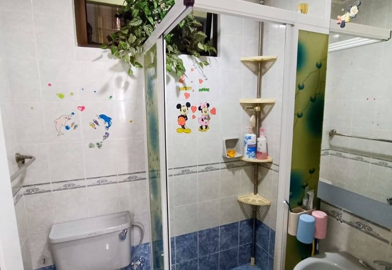 CHENG HEIGHTS CONDOMINIUM