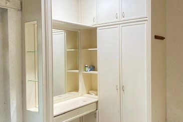 KONDOMINIUM SELAT HORIZON