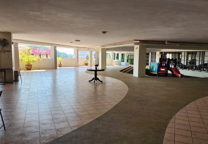 CHENG HEIGHTS CONDOMINIUM