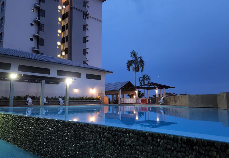 CHENG HEIGHTS CONDOMINIUM