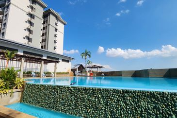 CHENG HEIGHTS CONDOMINIUM