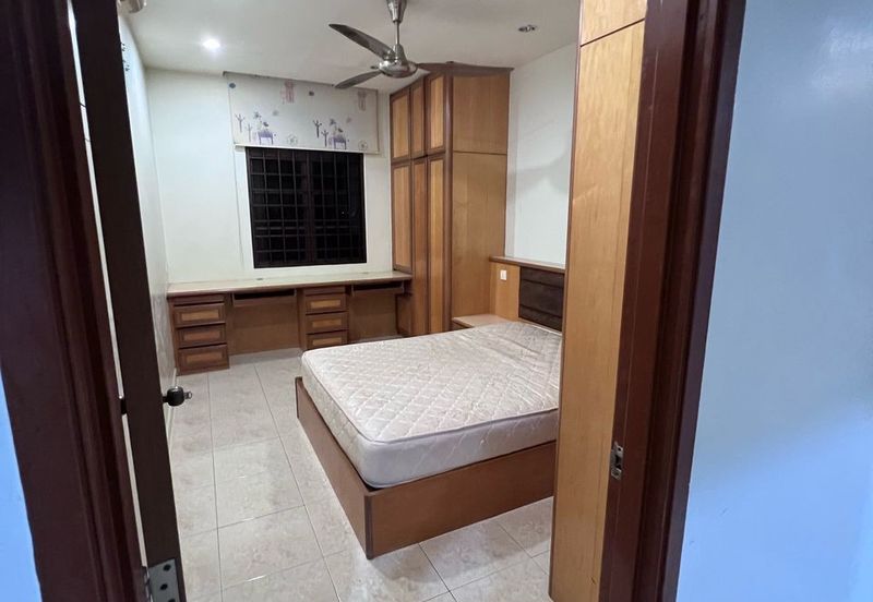 CHENG HEIGHTS CONDOMINIUM