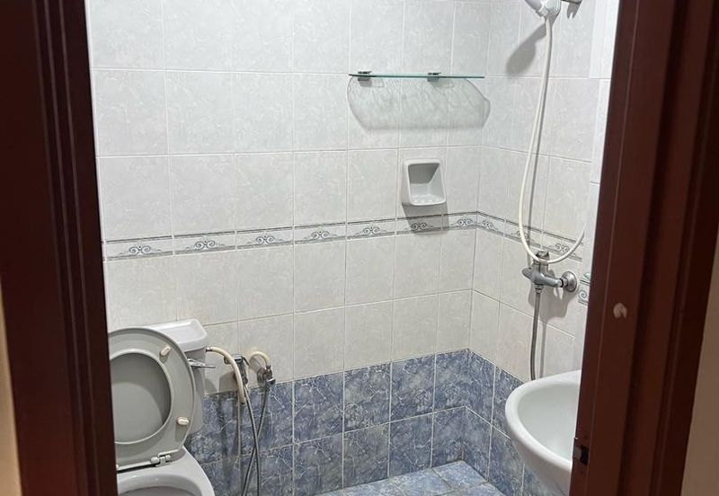 CHENG HEIGHTS CONDOMINIUM