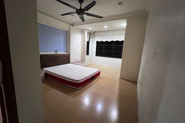 CHENG HEIGHTS CONDOMINIUM