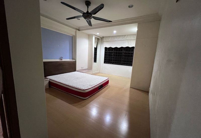 CHENG HEIGHTS CONDOMINIUM