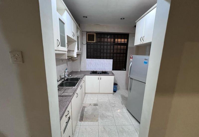 CHENG HEIGHTS CONDOMINIUM