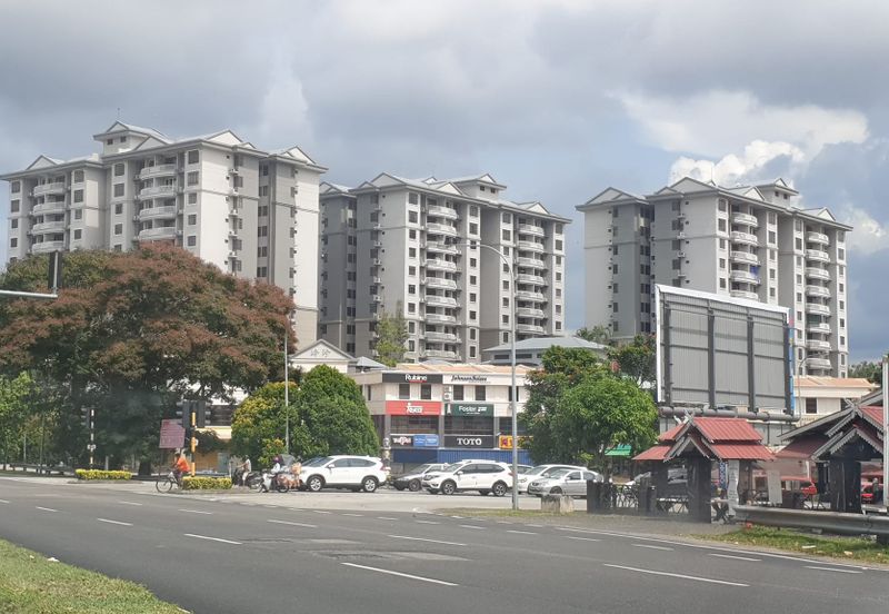 CHENG HEIGHTS CONDOMINIUM