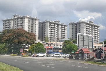 CHENG HEIGHTS CONDOMINIUM