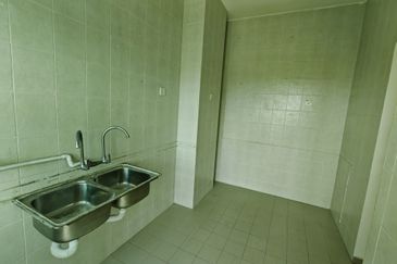 KONDOMINIUM KLEBANG DELIMA