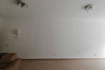 KONDOMINIUM KLEBANG DELIMA