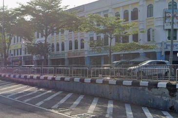 Bukit Baru Utama 3 storey Shop Office @ Main Road of Jln Bukit Baru