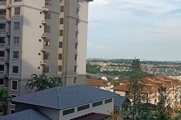 CHENG HEIGHTS CONDOMINIUM