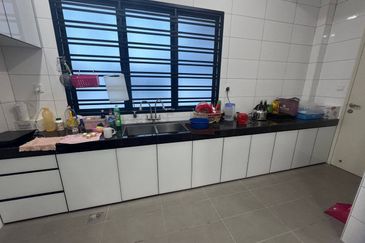 Krubong 2sty Terrace House , CORNER LOT, 55x70, FREEHOLD, 4room3bath Bare unit