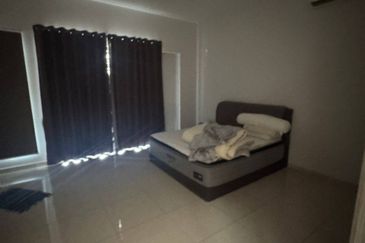 Krubong 2sty Terrace House , CORNER LOT, 55x70, FREEHOLD, 4room3bath Bare unit