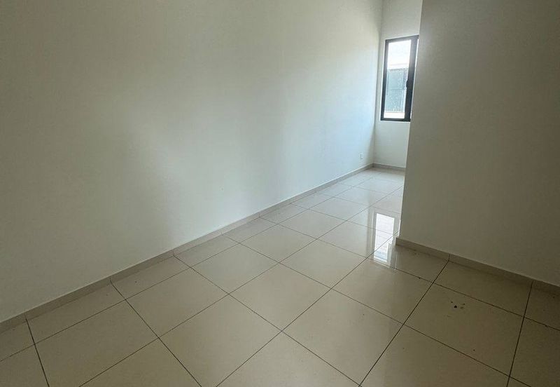 Krubong 2sty Terrace House CORNER LOT 55x70 4room 3bath 2 balcony Large area side land FREEHOLD Bare unit