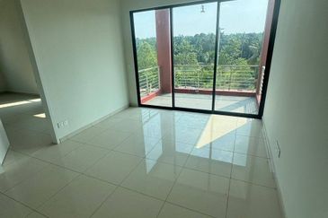 Krubong 2sty Terrace House CORNER LOT 55x70 4room 3bath 2 balcony Large area side land FREEHOLD Bare unit
