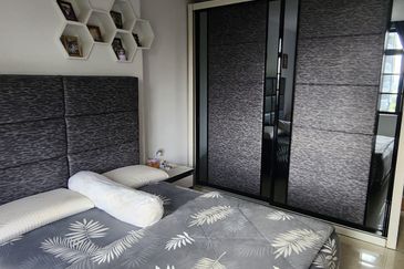 CHENG HEIGHTS CONDOMINIUM