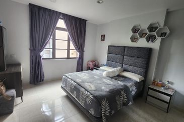 CHENG HEIGHTS CONDOMINIUM