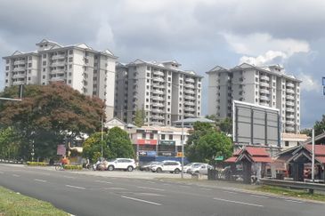 CHENG HEIGHTS CONDOMINIUM