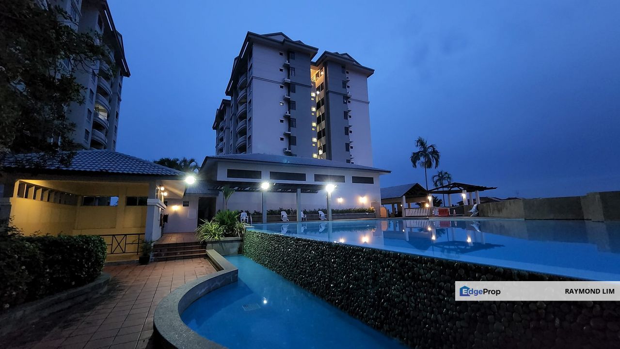 (below market RM 120,000 !) Malim Cheng Heights resort Condo,3room 2bath,1100sqft,FREEHOLD ,Renovated Fully Furnished, Melaka, Melaka Tengah