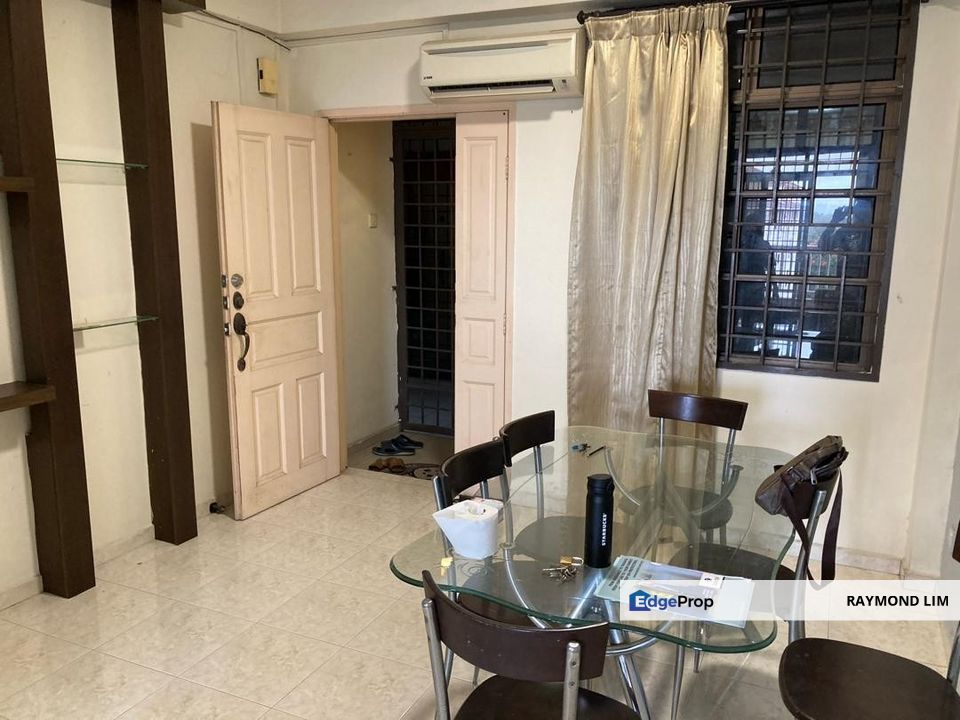 (below market RM 120,000 !) Malim Cheng Heights resort Condo,3room 2bath,1100sqft,FREEHOLD ,Renovated Fully Furnished, Melaka, Melaka Tengah