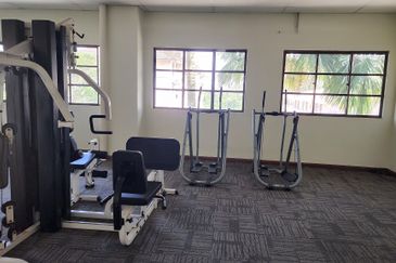 CHENG HEIGHTS CONDOMINIUM