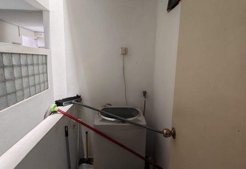 CHENG HEIGHTS CONDOMINIUM